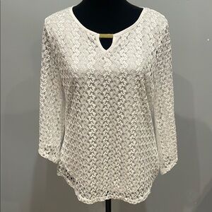 Elegant White Lace Women's Top pullover large